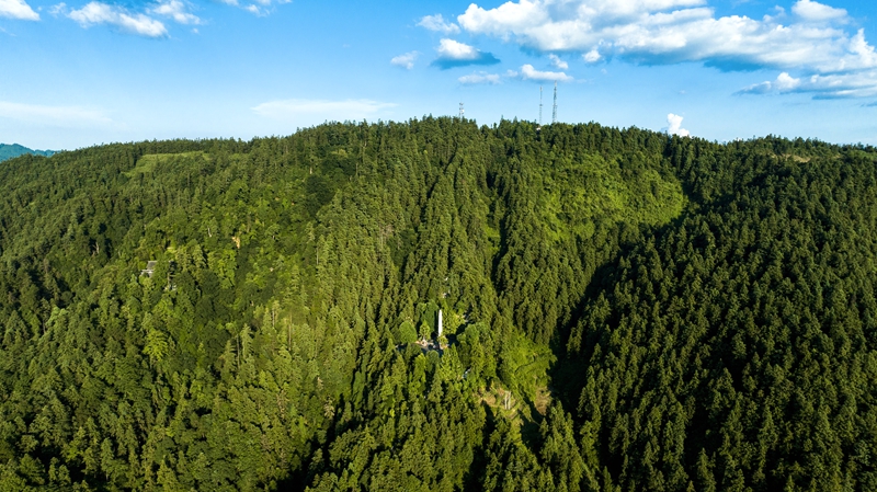 黎平县南泉山生态公园景观 (1)_proc.jpg